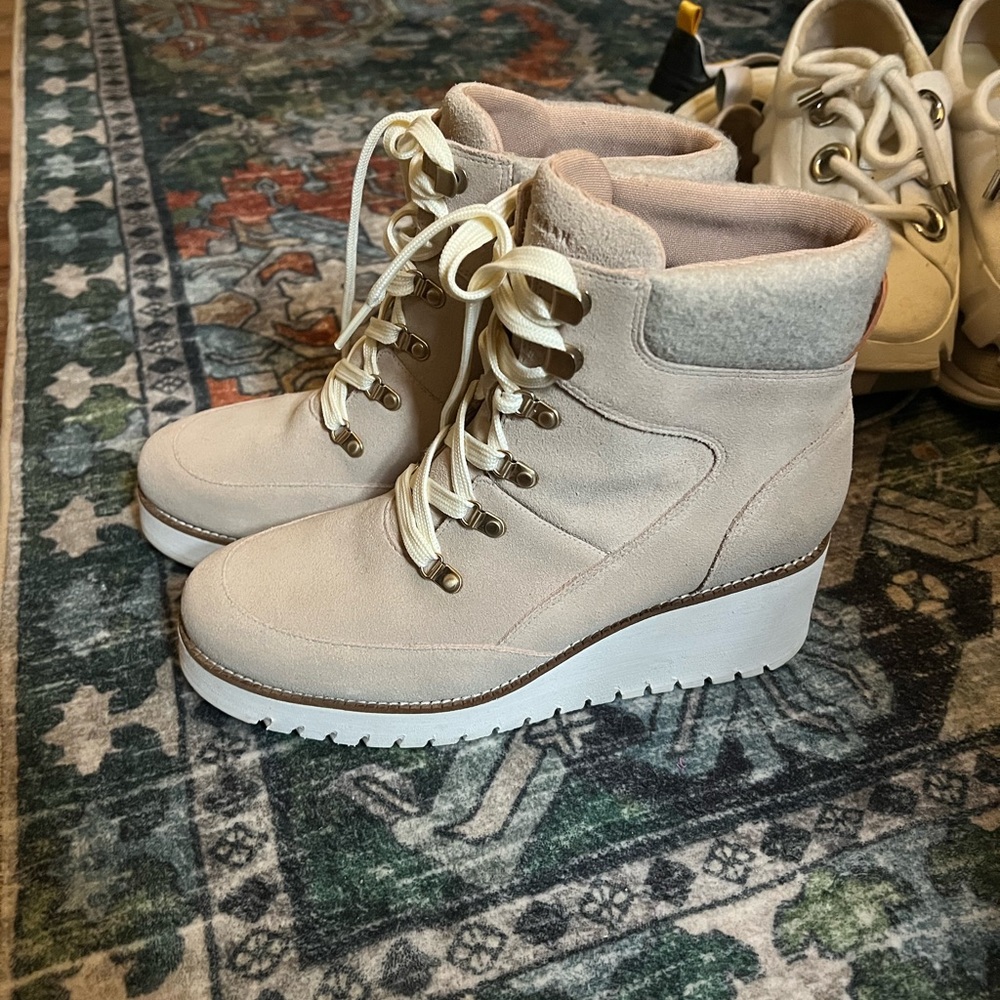 Cole Haan zerogrande Beige Lace Up Boots